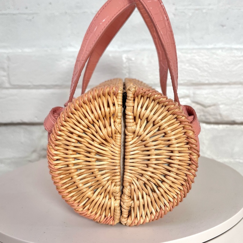 Pink Straw Shoulder Bag with Pink Chain Handles - Picture 5 of 14